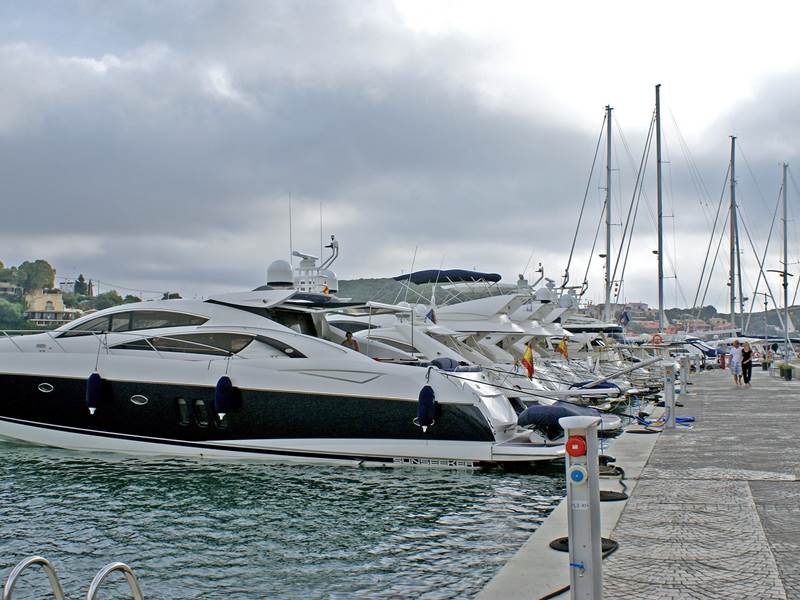 DSC 00913